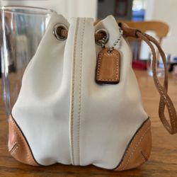 Rare Coach Ivory Light Yellow Vinyl Material / Brown Leather Trim Mini Size Pouch Purse In Excellent Condition 