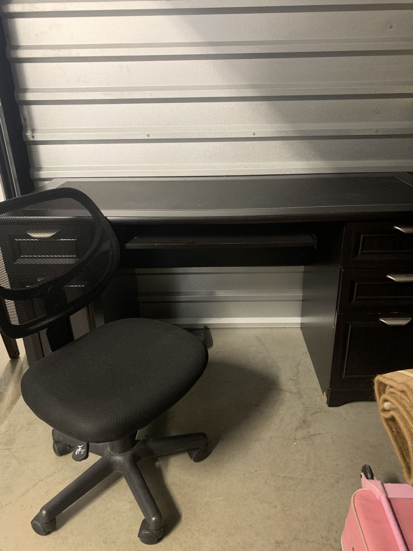 Computer Desk And Chair 
