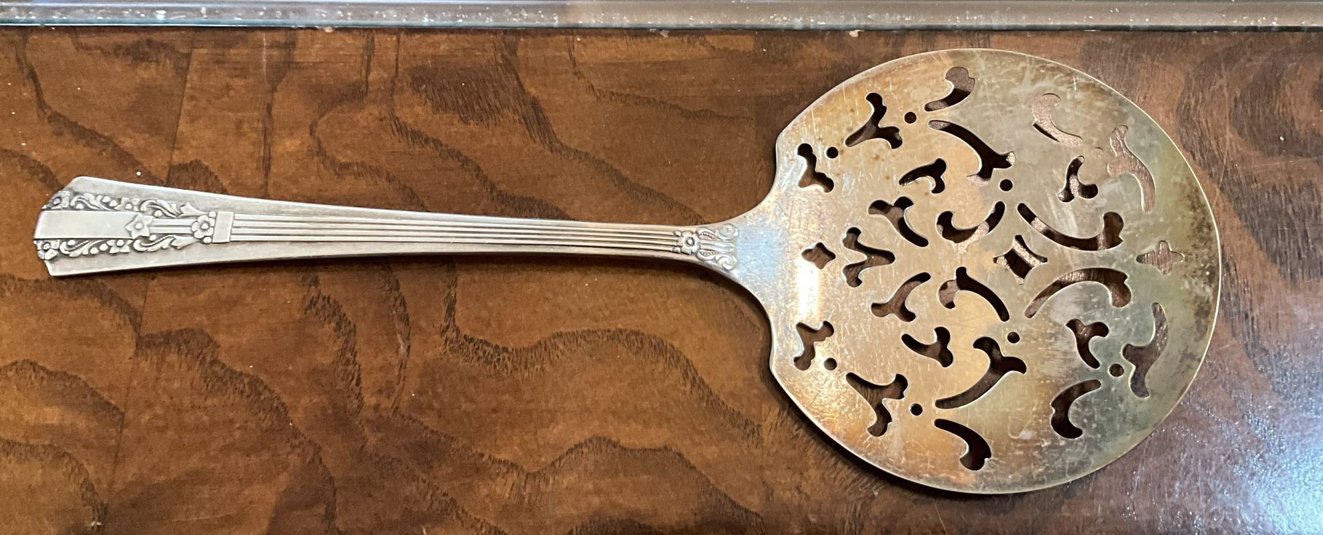Wm A Rogers Oneida Lido pattern slotted serving spoon silver plated 1938