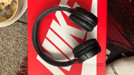 Jbl headphones