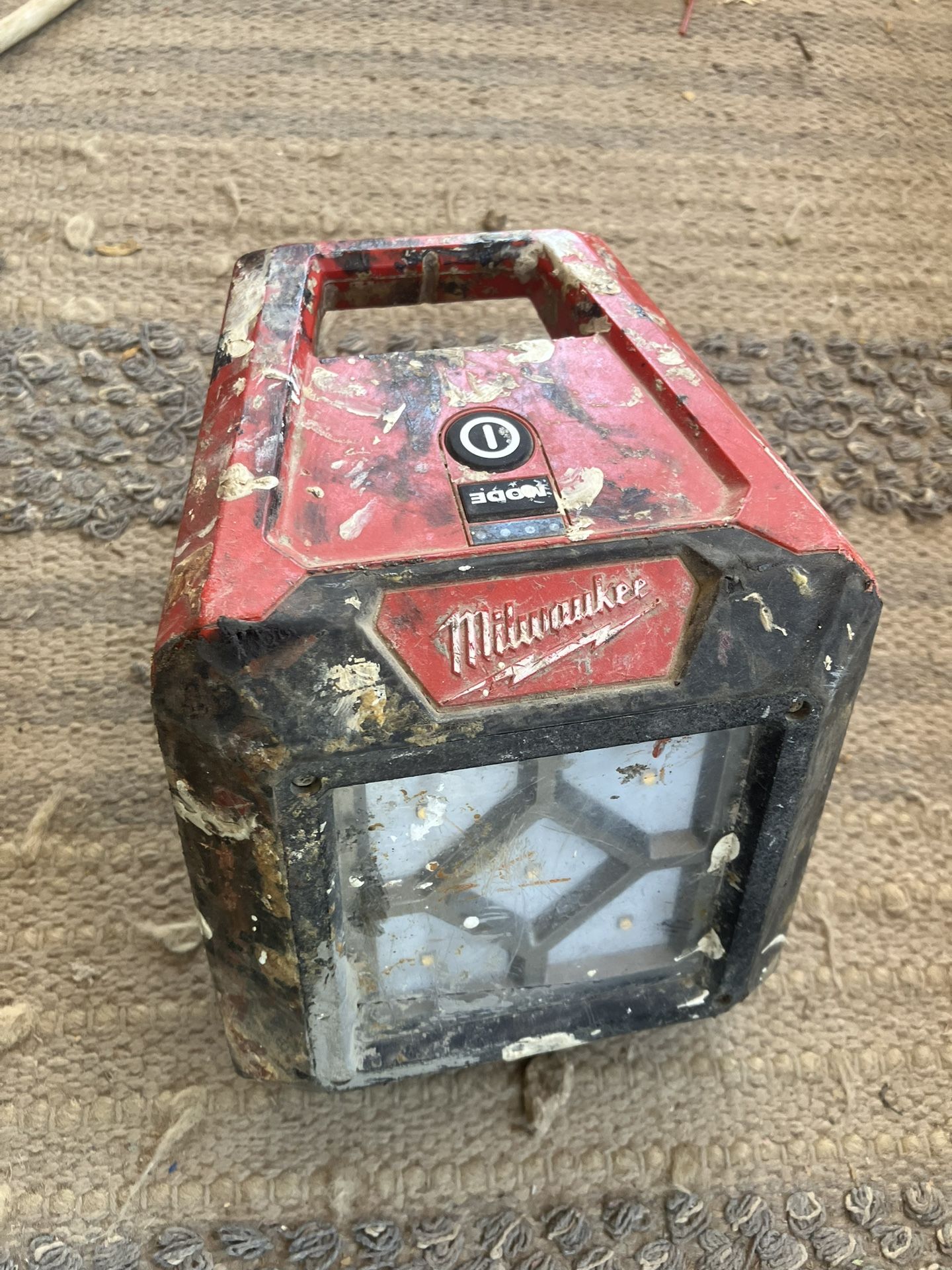 Milwaukee M12 Floodlight