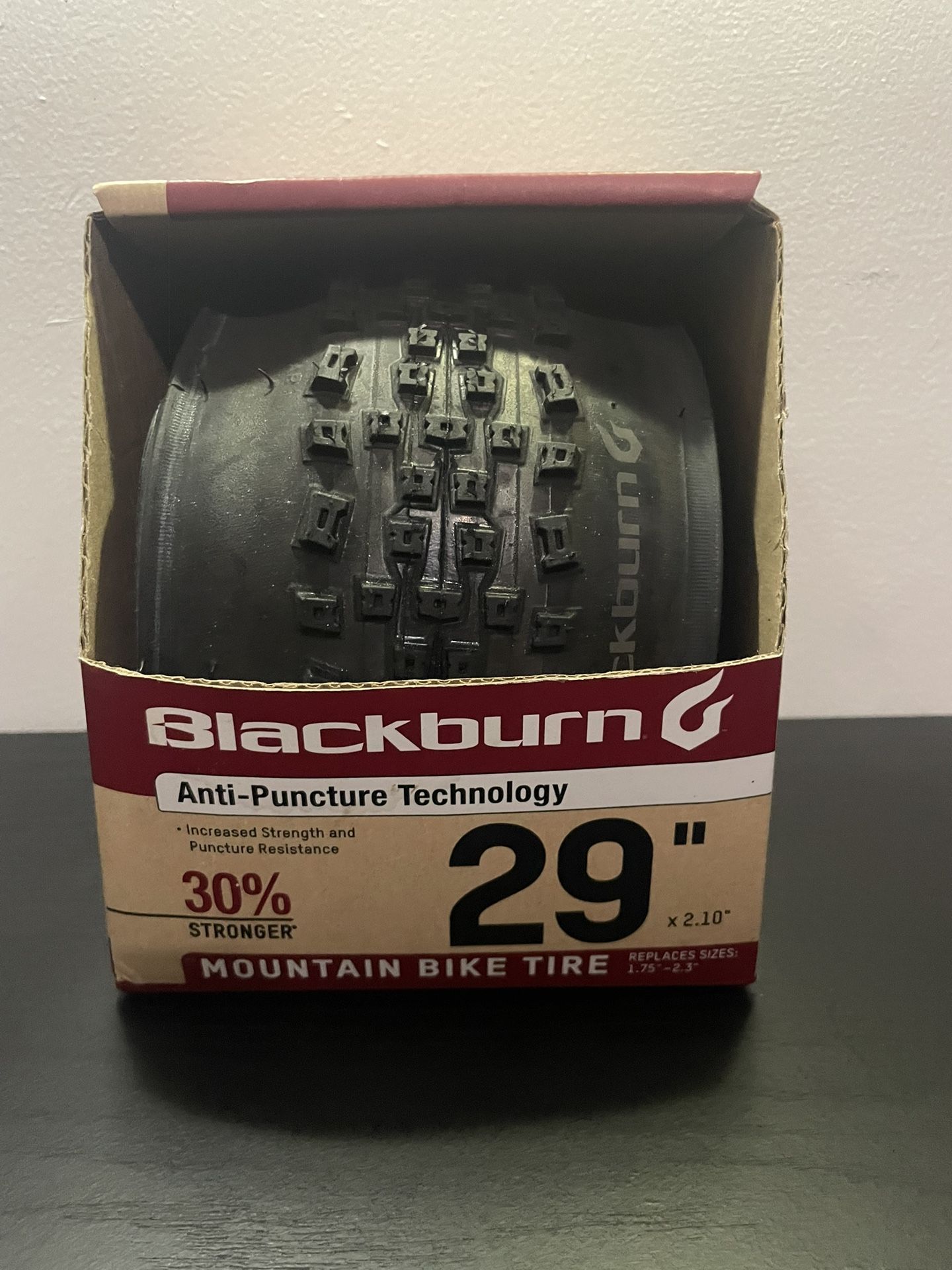Blackburn Mountain Bike Tire, 29" x 2.10"