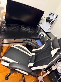 Brand new ps5 gaming chair table controller monitor $725