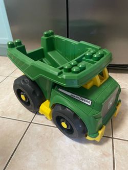 John Deere large plastic dump truck toy