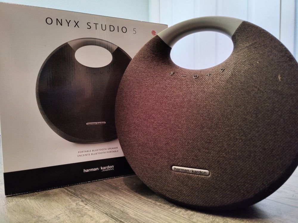 Bluetooth Speaker Harmon Kardon Onyx Studio 5