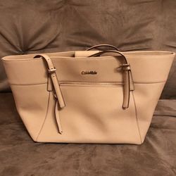 Calvin Klein 👜 HANDBAG