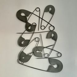 “Safety Pins“ Large Metal Wall Art