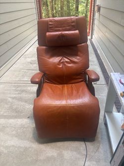 Human Touch PC-095 Power Zero-Gravity Recliner - Premium Cognac Leather
