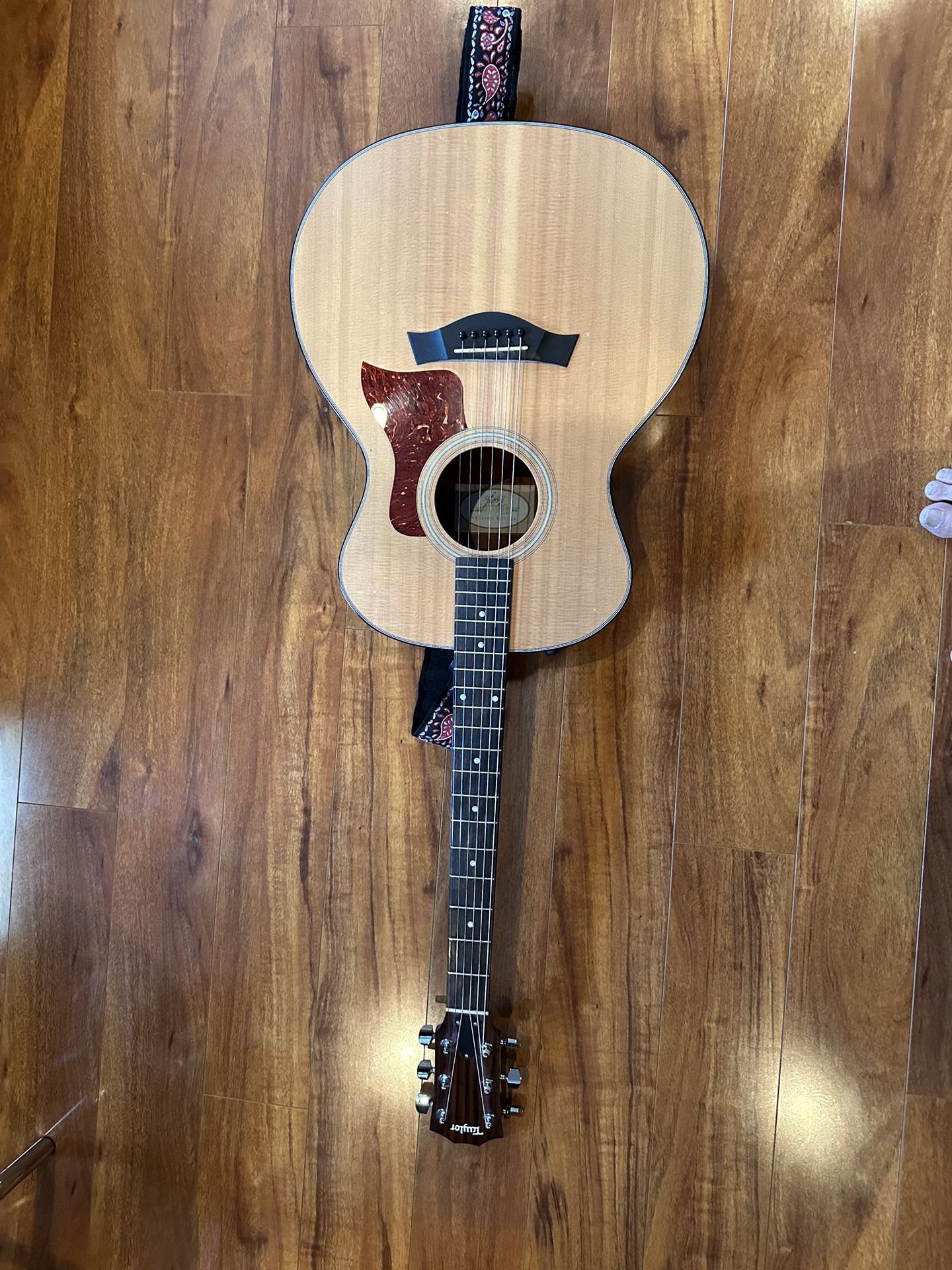 guitar taylor