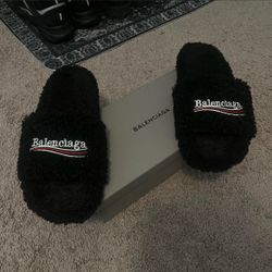 Balenciaga Furry Slide Sandals Black