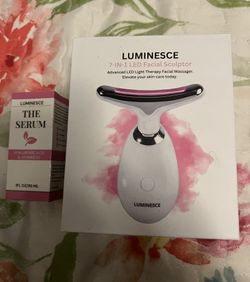 LUMINESCE 7-in-1 LED Facial Sculptor