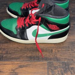 Jordan 1s Pine Green