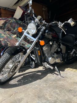 2007 Shadow deluxe motorcycle