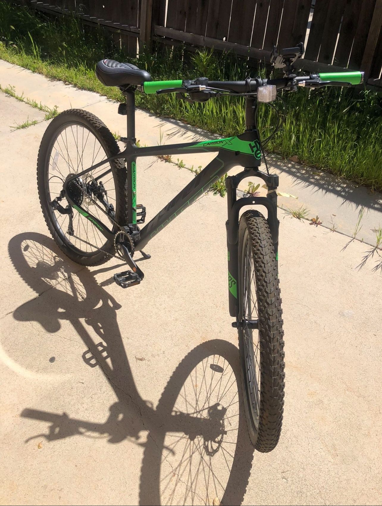 29” Hyper Carbon Mountain Bike