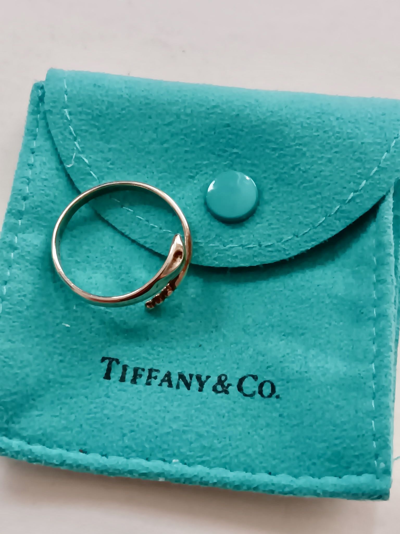 Vintage Jewelry. Classic Tiffany Peretti Design Sterling Snake Ring. Size 10.
