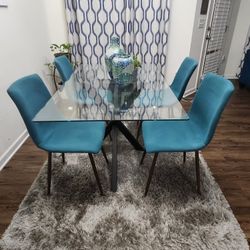 4 USED DINING CHAIRS - GOOD CONDITION