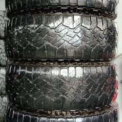 GOODYEAR 265/70/16 AT TIRES
$330 CASH TOTAL‼️ FREE INSTALLATION‼️
