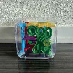 Lakeshore The Maze Cube