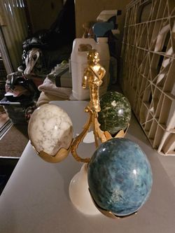vintage display features three hand-carved stone eggs, including white marble and green dolomite varieties w/ vintage Alabasterhaus hand-carved alabas