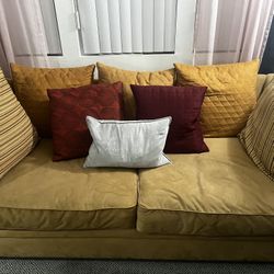 Modern Style Yellow Brown Cushion Foam Couch