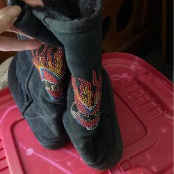 Steve Madden Lined Black Boots Size7