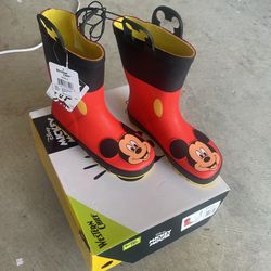 Kids Waterproof Disney Rain Boots with Easy on Handles, Mickey Mouse, US Size 2 Toddler