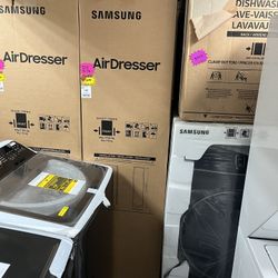SAMSUNG BLACK AIR DRESSER WITH STEAM