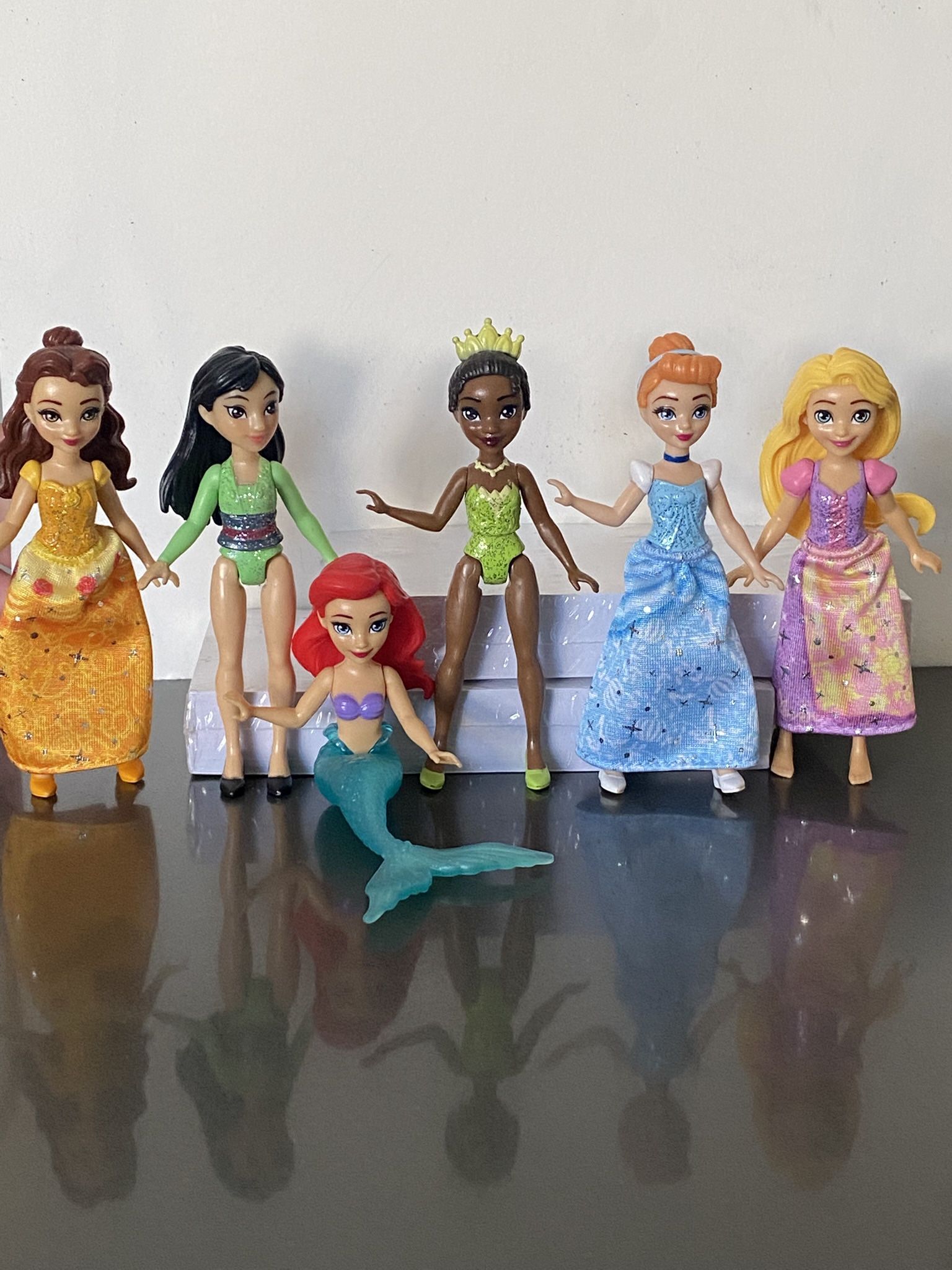 Mini 3.5inch Disney Princess Dolls Everything for $25