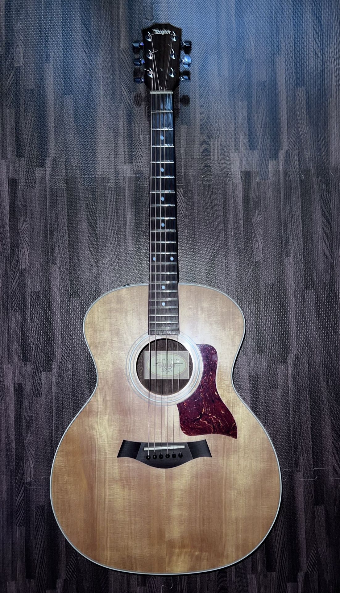 Taylor 214e Acoustic Guitar