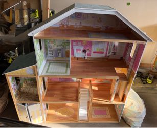Kidcraft dollhouse