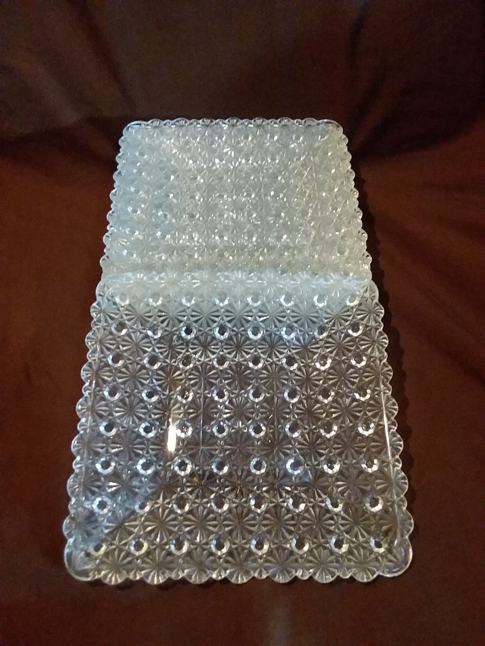 8 Vintage 7" Daisy Button Plates
