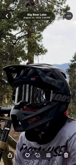 Full face Helmet downhill mips
