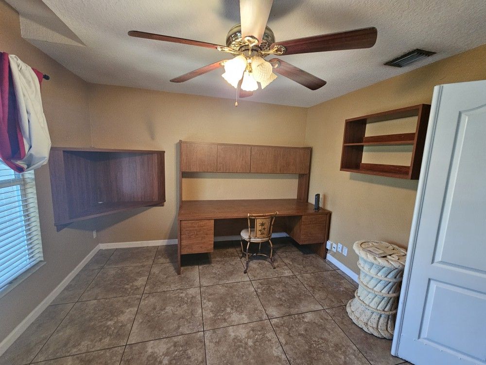 Office desk And Cabinets 