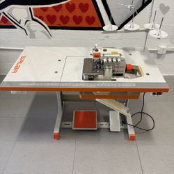 Sewing Machine Siruba  2 overlook , 2 Rectas  New ! 
