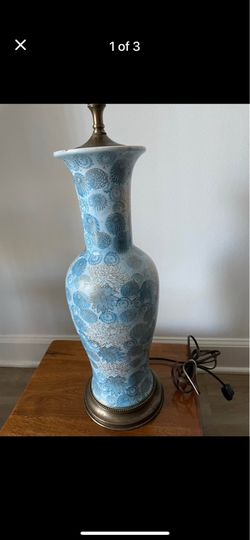 Table lamp