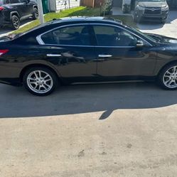 2009 Nissan Maxima
