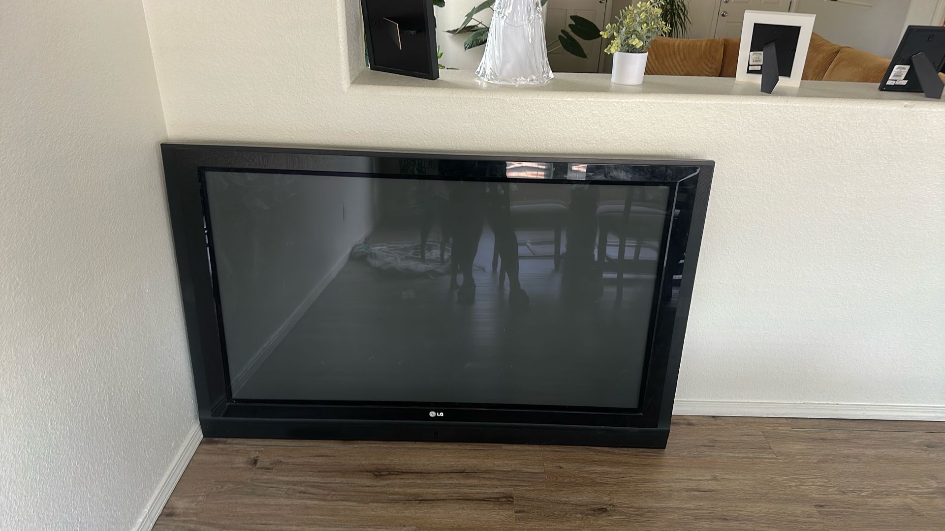LG 85 Inches TV