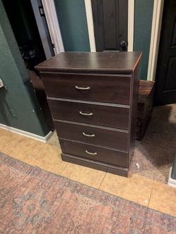 Vertical Dresser