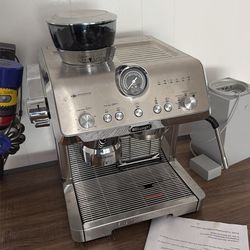 Delonghi  la specialista opera