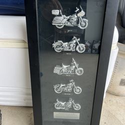 HARLEY DAVIDSON DEALERSHIP WALL PLAQUE HARLEY DAVIDSON MOTORCYCLES IN THE 1980'S