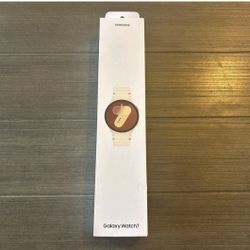 BRAND NEW Samsung Galaxy Watch 7 Smartwatch WiFi Bluetooth GPS Cream
