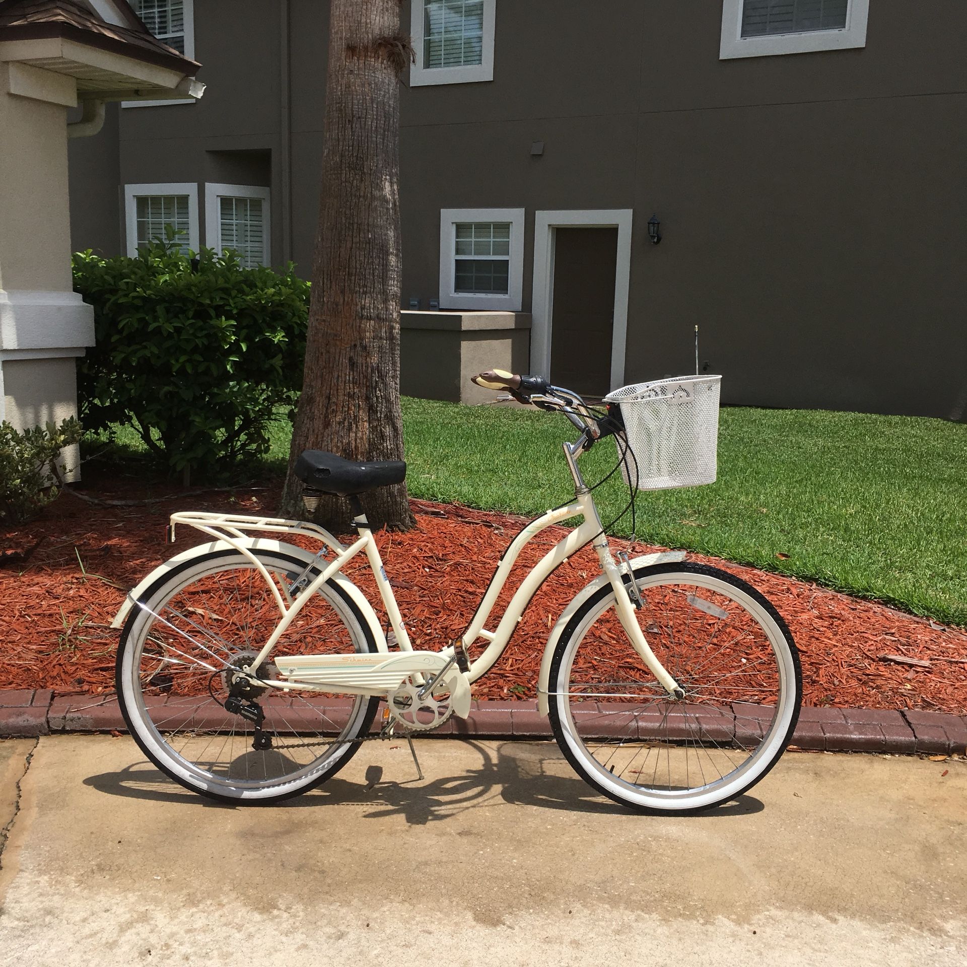 NICE 26 Women s Schwinn Fairbrook Beach Cruiser Bicycle for Sale