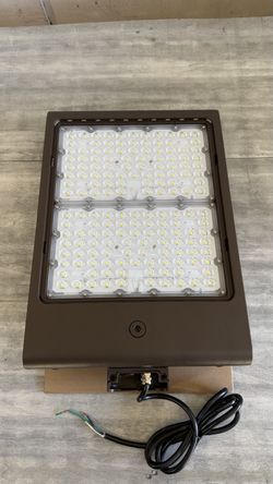 WESTGATE 300W LED Area Flood Light