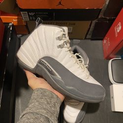 Jordan Flint Grey 12s size 8 USED But Clean