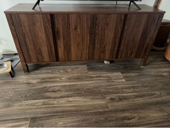 TV Stand / Media Console – Good Condition