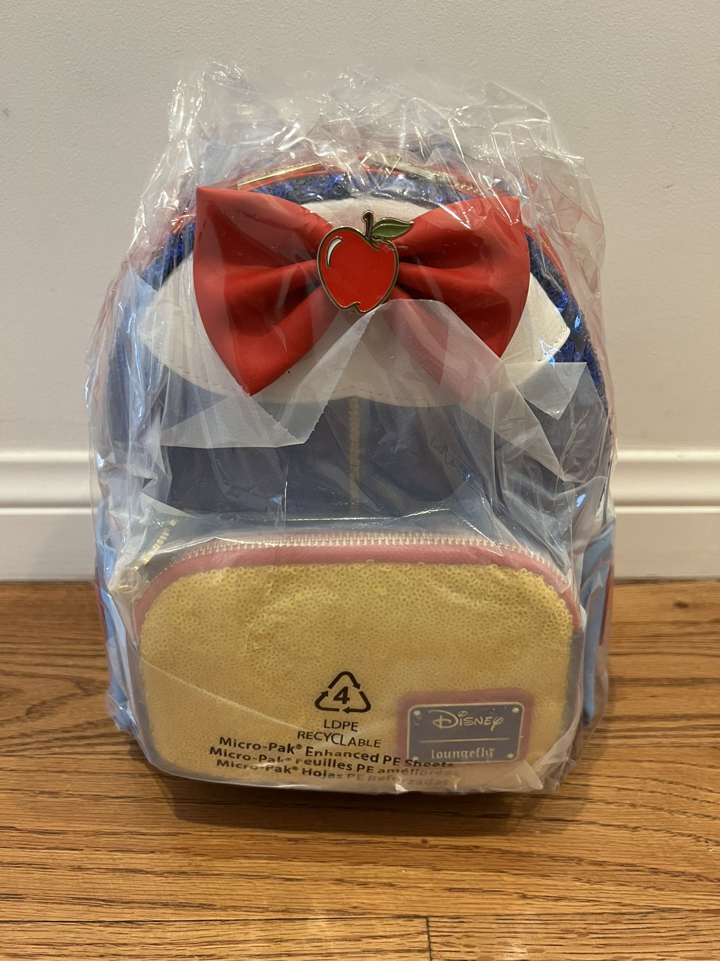 Loungefly Disney Snow White Princess Sequin Series Mini Backpack w/ Dust Bag Limited Edition Brand New