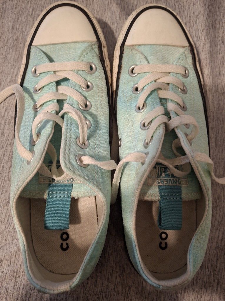 Women's Size 7.5 Boys Size 5.5 Aqua Blue Converse Low Tops