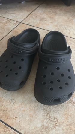 Black size 3 kids crocs