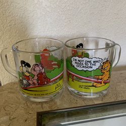 2 Vintage 1(contact info removed)  McDonalds Garfield Advertising Glass Coffee 