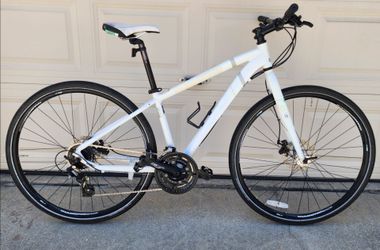 Diamondback Dual Sport Hybrid Bike - Disc Brakes - Great Condition - Ready to Ride